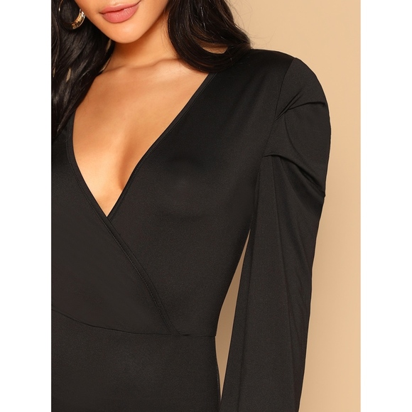 Black V Neck Puff Sleeve Bodysuit - Picture 4 of 6